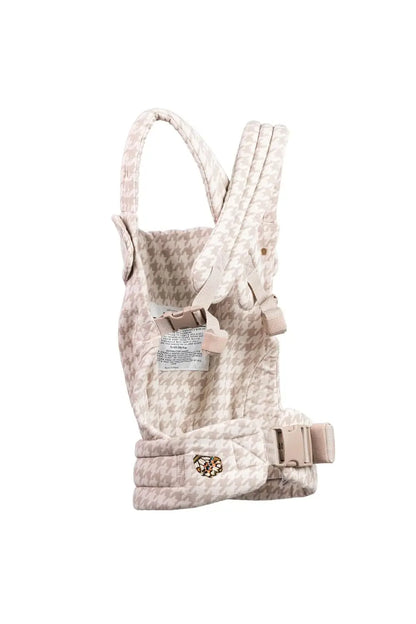 Multifunctional Infant Shoulder Carrier